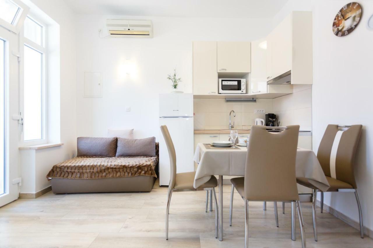 Apartment Rosemary 24 Krk Town Luaran gambar